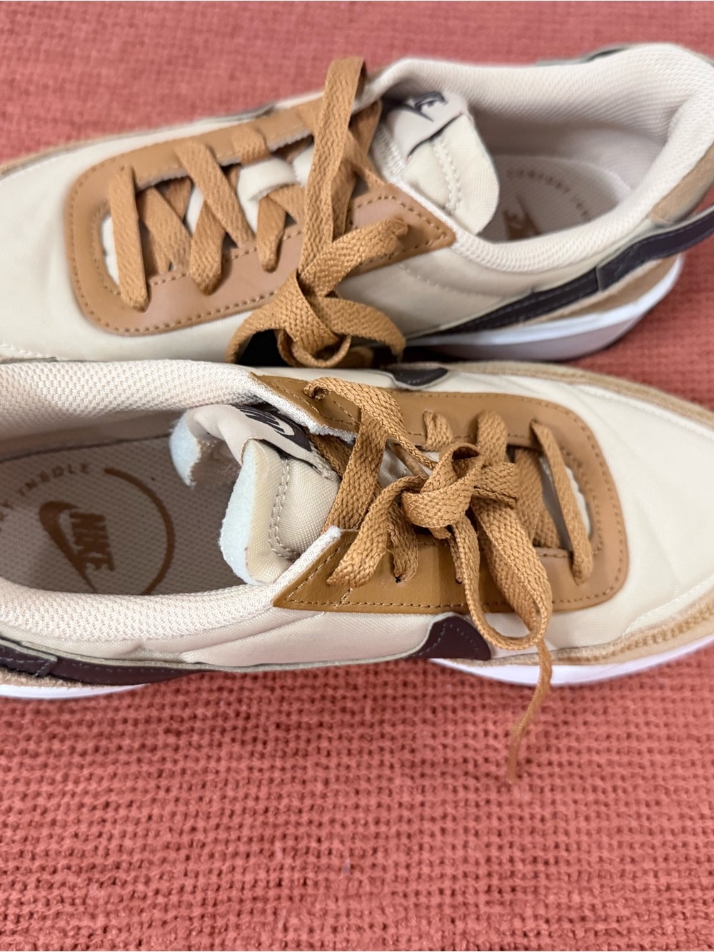 Nike Waffle Trainer 2 - Picture 2 of 8